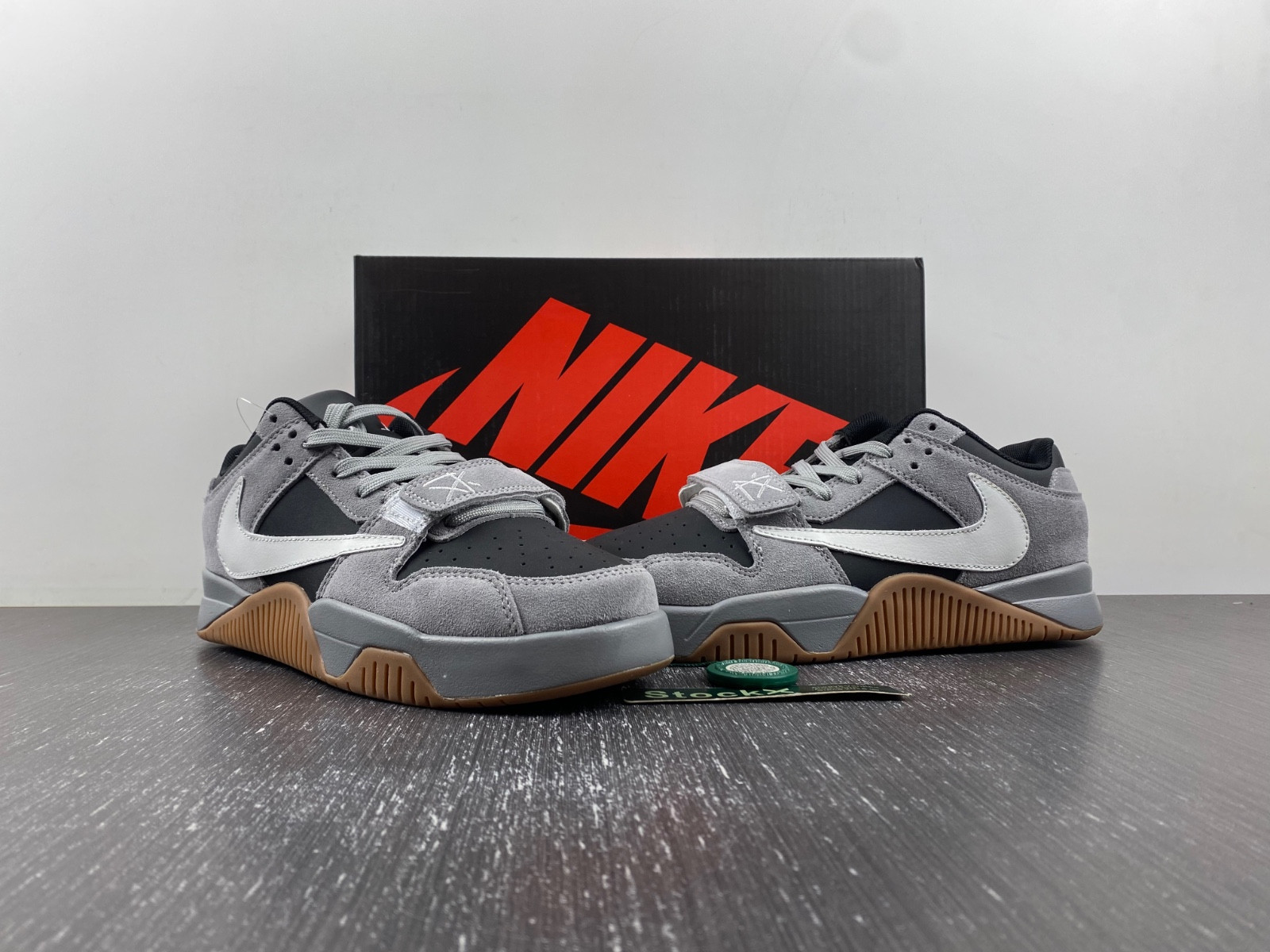 travis scott x jordan cut the check