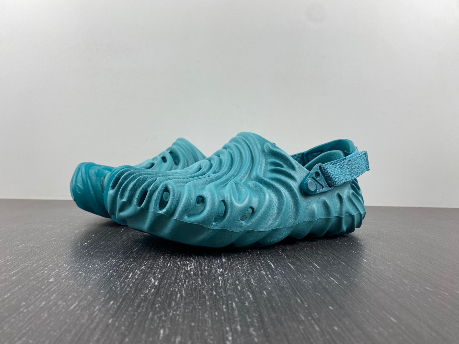 Cr*0*s pollex clog by salehe bembury tide 207393-4st