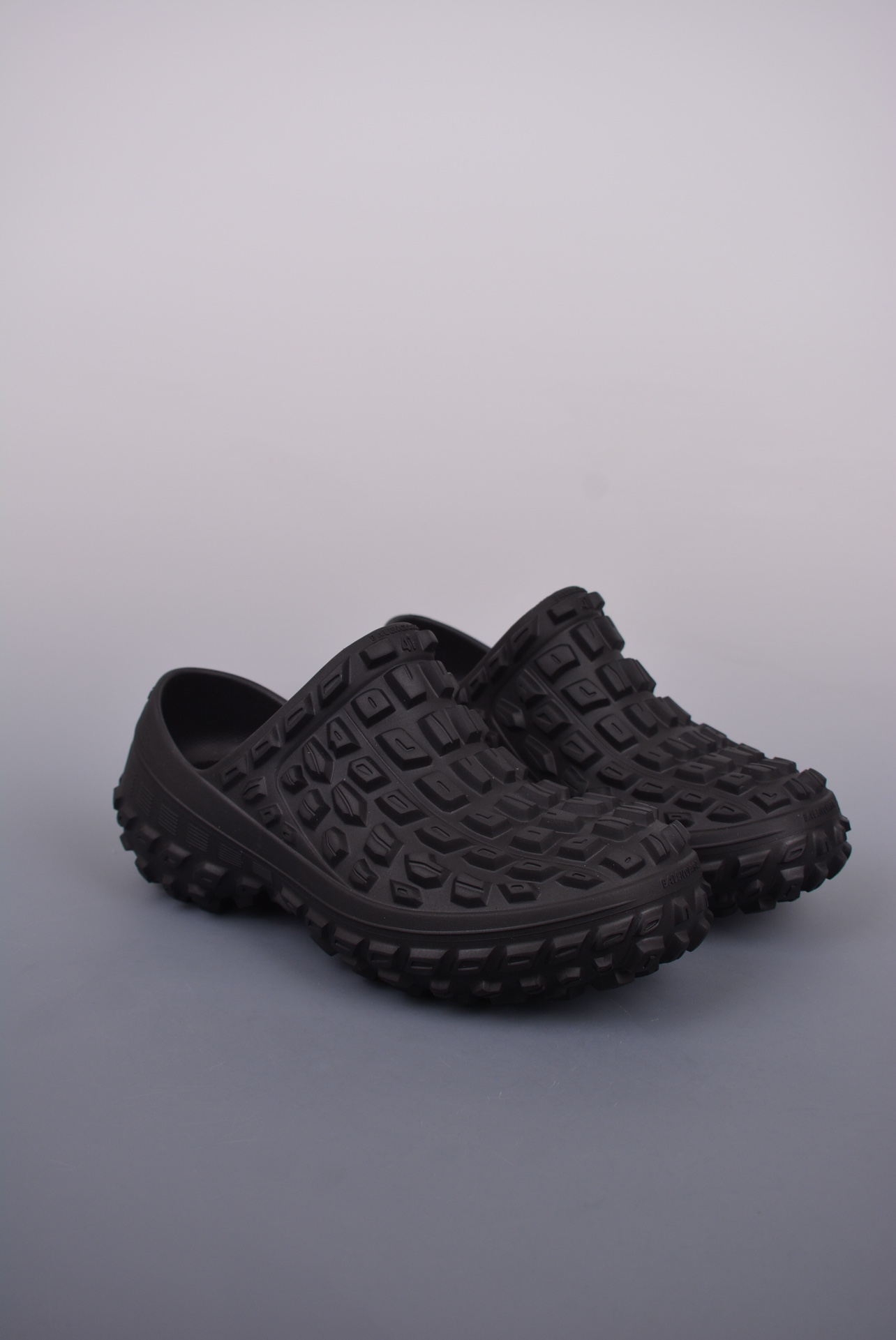 Ba*len*cia*ga defender slip-on clogs