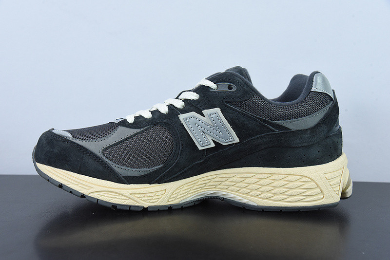 new balance sneaker