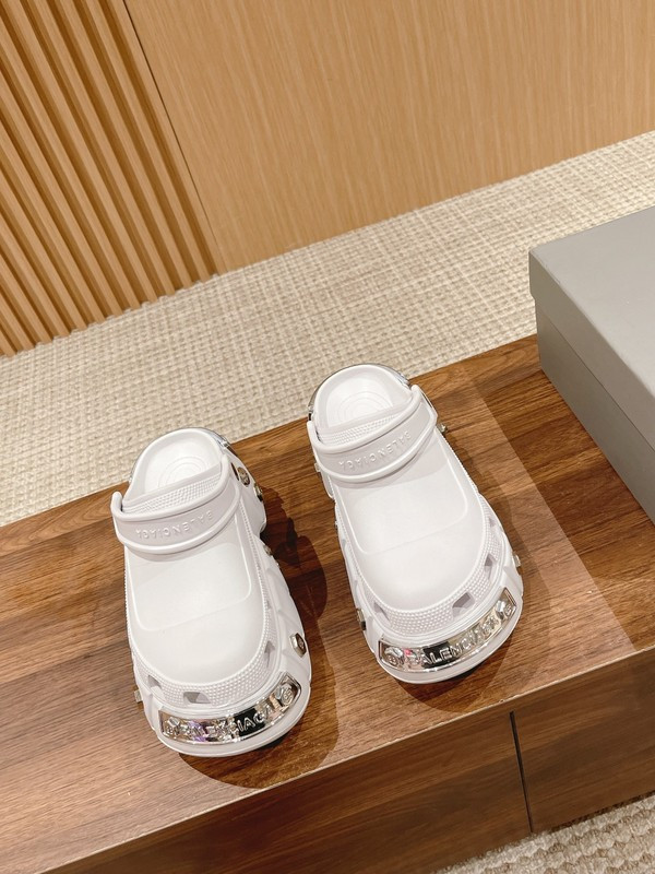 Cr*0*s x ba*len*cia*ga hardCr*0*s sandal